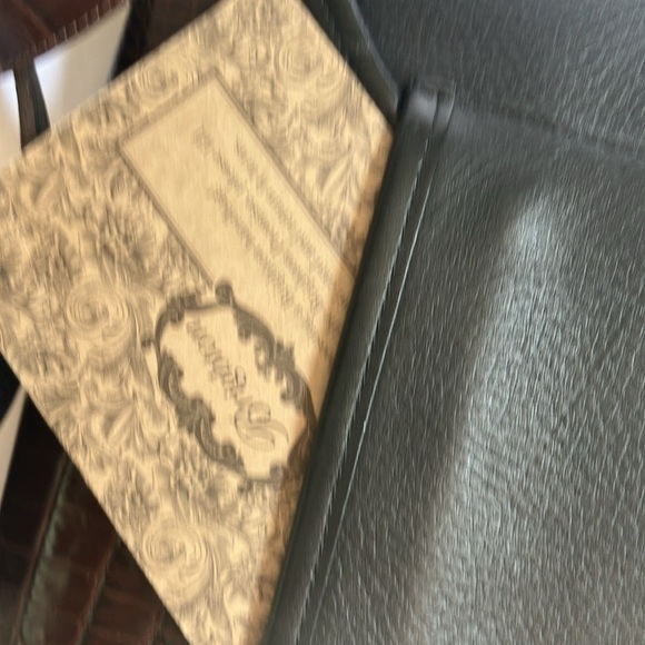 BRIGHTON New Classic Black and Brown Shoulderbag - Picture 11 of 12